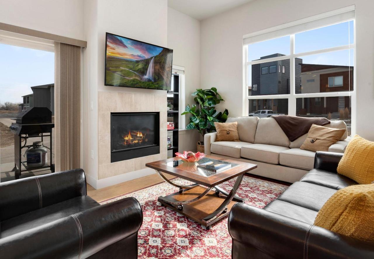Modern Townhome Steps From The Brewery District! Fort Collins Exterior foto