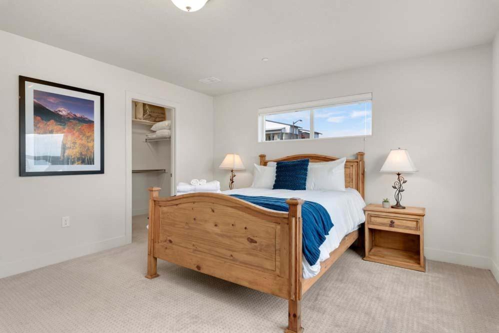 Modern Townhome Steps From The Brewery District! Fort Collins Exterior foto